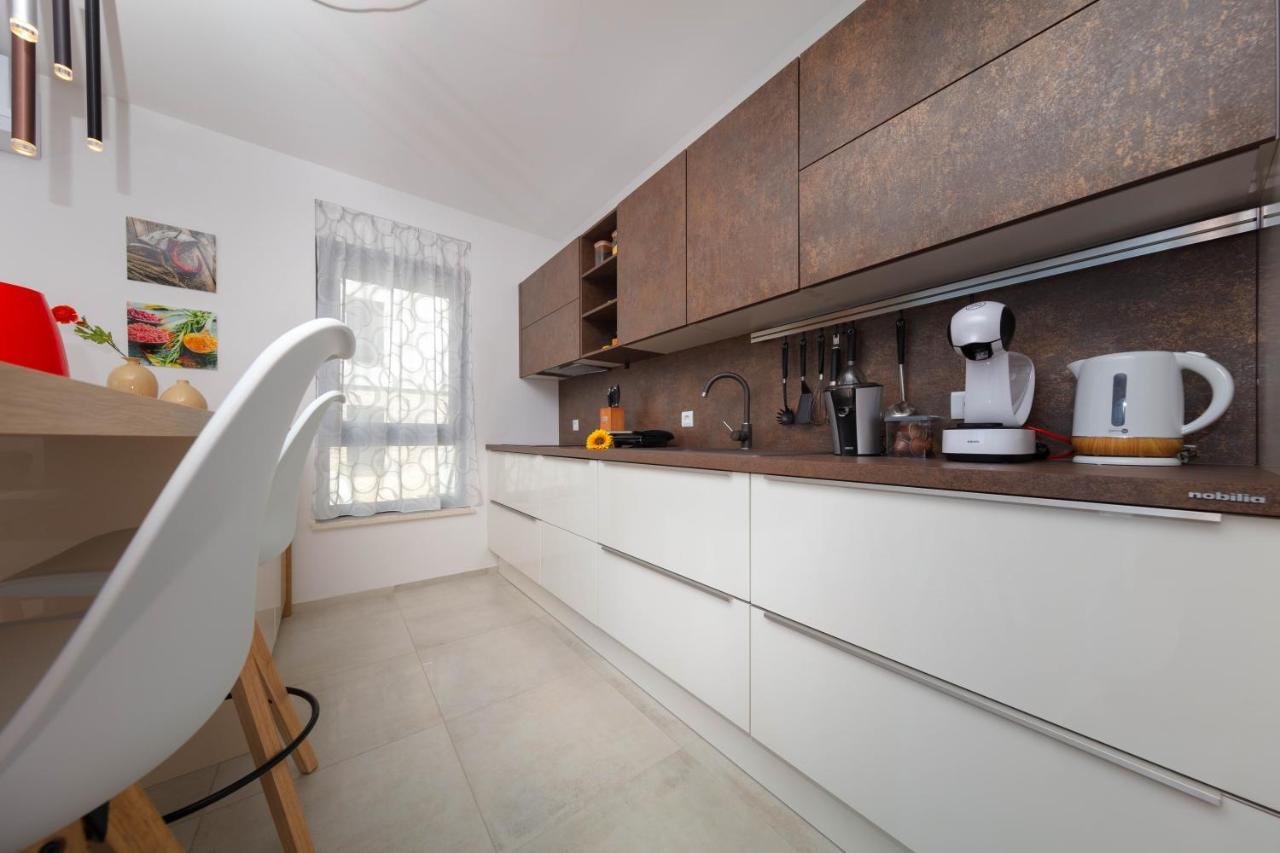 Apartman Oranz Banjole Buitenkant foto