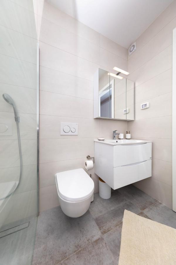 Apartman Oranz Banjole Buitenkant foto
