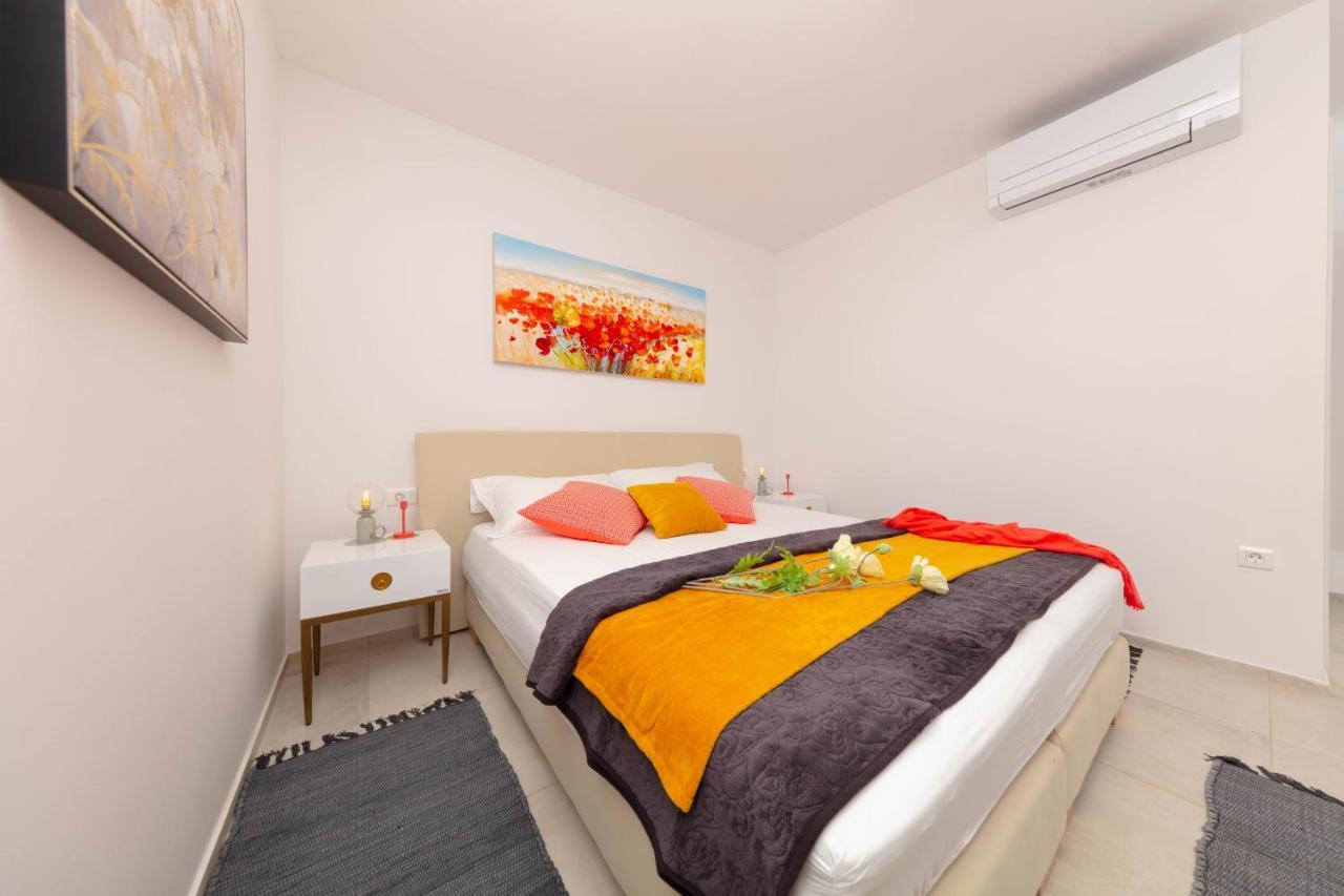 Apartman Oranz Banjole Buitenkant foto