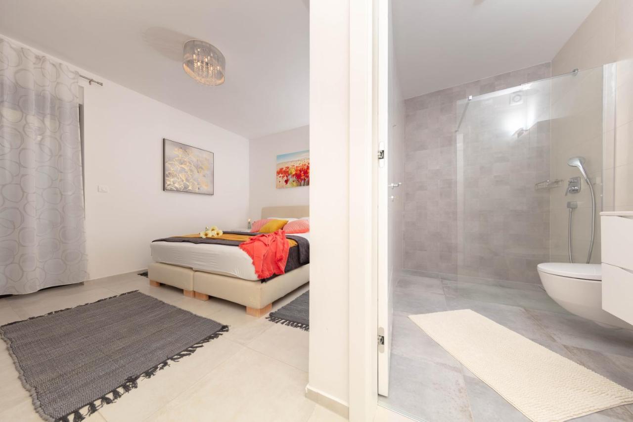 Apartman Oranz Banjole Buitenkant foto