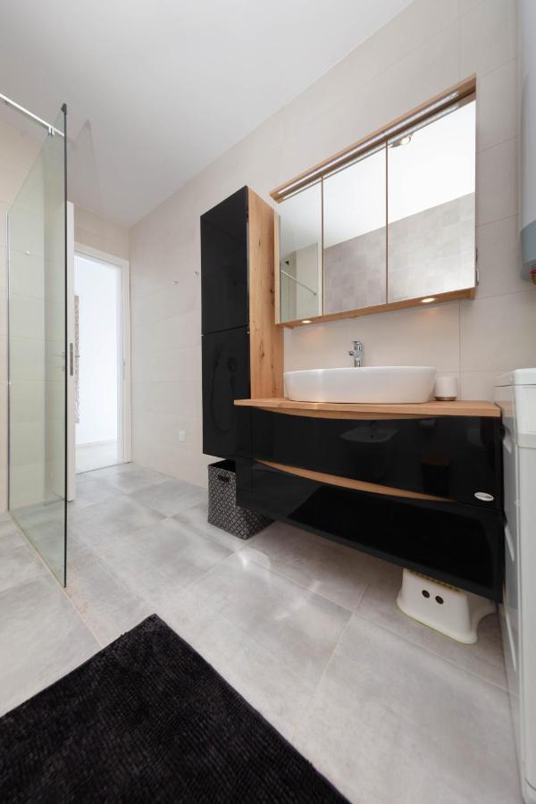 Apartman Oranz Banjole Buitenkant foto